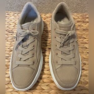 Skechers Arch Fit Casual Women Canvas Sneakers in Beige